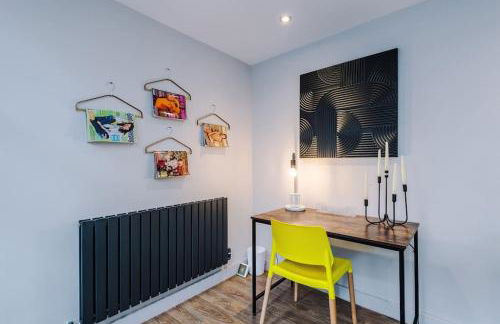 Incredible Home With Games Room, Sleeps 8, Parking Included, Perfect For Groups, Families, Contractors, Professionals - Photo 42