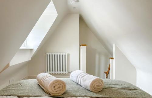 Modern Canterbury 3 Bedroom Townhouse - Pets Welcome & Free Parking - Foto 19