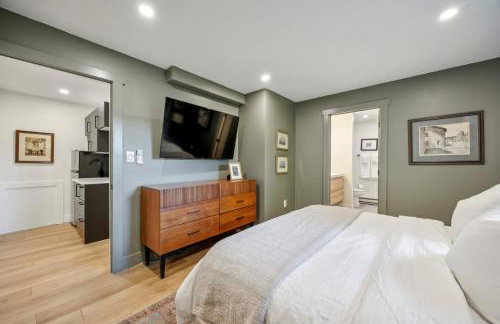 Modern Mid-Century Retreat - Foto 17