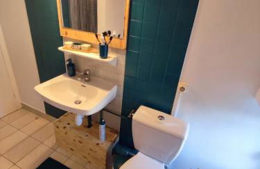 Maguilon H - 10 personnes - Proche rivière et Vals bains - Foto 8