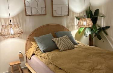 Luxury Villa with Panorama View and Heated Pool - Photo 59