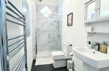 Flat 4 Marine Parade House, 1 East Cliff- Next to Dover Port, White Cliffs, Beach, Castle - Foto 15