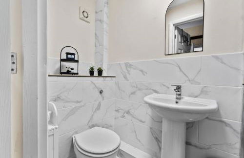 Kingston 5 Bed 2 Bath Contractors Close to Station - Foto 27