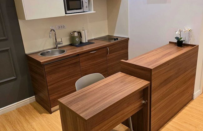 Tesla Boutique Apartments & Rooms - Photo 27