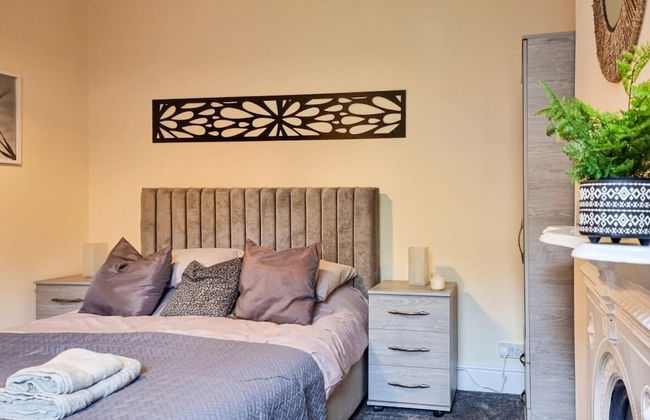 Marvellous 5 bed Perfect for Family or Contractor - Foto 20