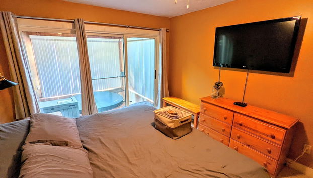 Alpine Allure by Avantstay Indoor Hot Tub, Game Loft, Enclosed Deck - Foto 4, Habitación