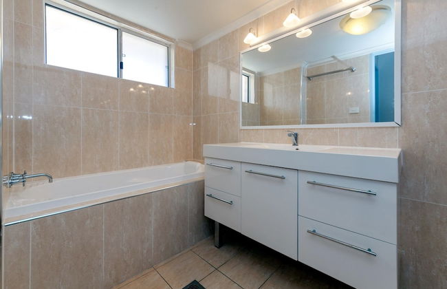 Albacore Unit 4, 12 Ondine Close - Photo 17