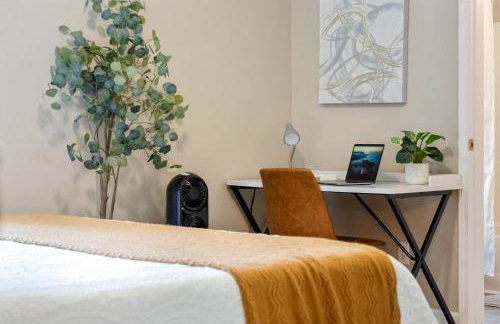 King Suite 2 Full Baths Stocked Kitchen - Foto 14