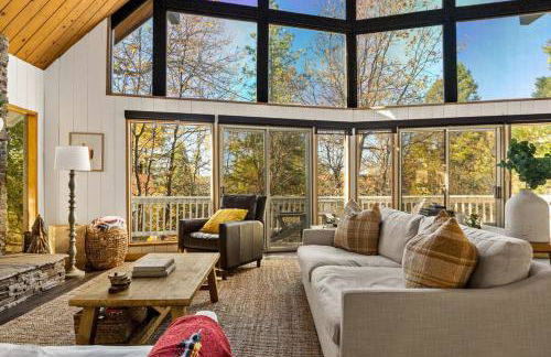 The Crown A-Frame Gated Central AC Lake Access - Foto 29