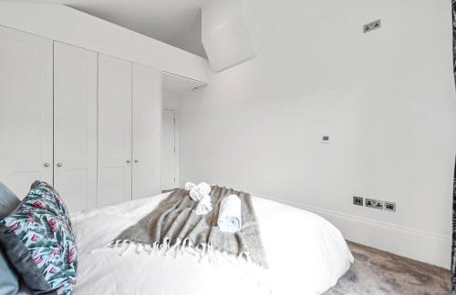 Stunning 3 Bed Victorian House - Idyllic Location - Foto 31