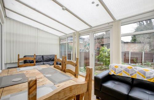 5-bedroom home in trendy Dibsbury area Manchester with parking - Foto 22