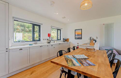 Cottage 18 by Together Travel - 3-Bedroom Coastal Retreat - Foto 5