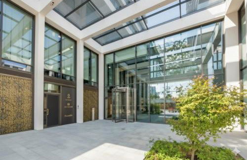 Large Studio Balcony Spa Gym Pool Sauna Roof Bar - Foto 5