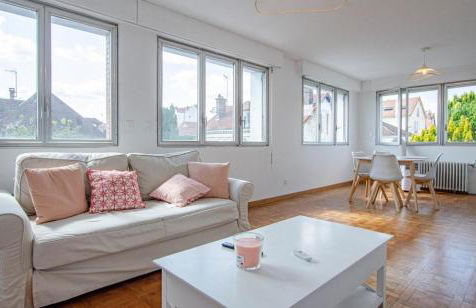 T2 50 M2 tout équipé - Place de parking Privée - Foto 1