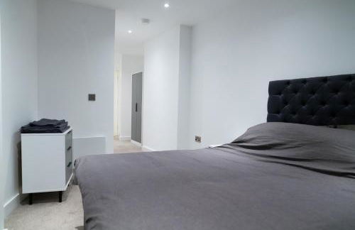 Modern 2 Bed Penthouse with Stunning views in Manchester City Center - Foto 14