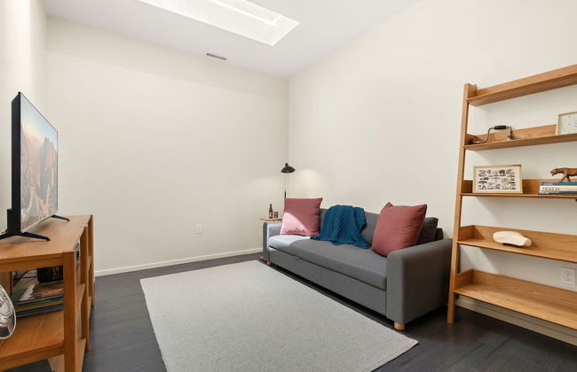 New! Modern Scandinavian Loft in Old Town Square - Photo 11