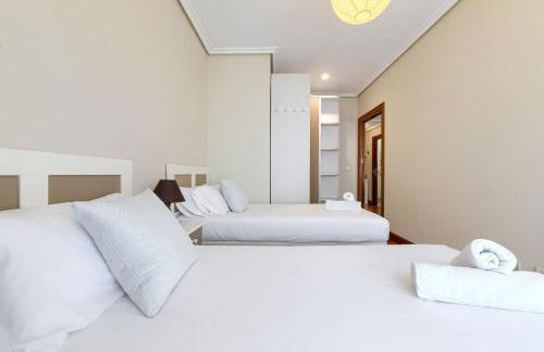 Apartamento acogedor en Gernika con garaje y terraza, 2 habitaciones y 2 baños - Foto 2