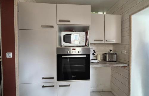 Embruns maison spacieuse rénovée 5 ch 3 sdb 2 WC belle terrasse aménagée barbecue à 250 m de la plage en plein centre d' Arromanches au coeur des plages du débarquement, proximité de Bayeux - Foto 6