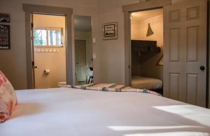 Private Home near Glacier Park, Columbia Falls, & Whitefish - Pet Friendly! - Foto 16