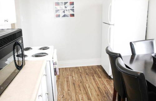 Steps Away From Hospital - 2 Queen Bed - City View - Foto 5