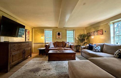 Historic Farm on 96 Acres! - Foto 3