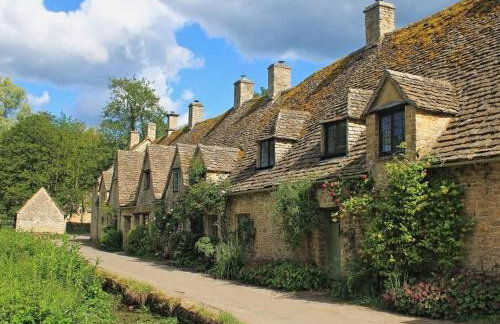 Bibury Riverside Cottage Grade II listed 6ppl - Foto 7