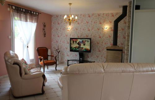 Gîte familial et chaleureux avec jardin clos, garage, et proche de Blois, animaux bienvenus - FR-1-491-446 - Foto 12