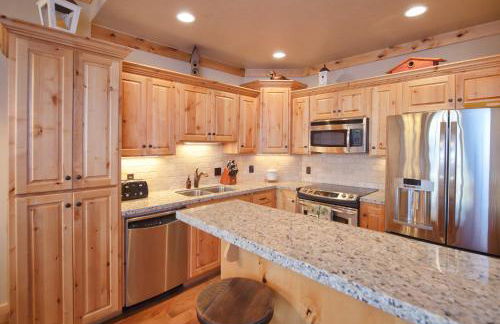 Palisades Lodge Suite 207 - Photo 5