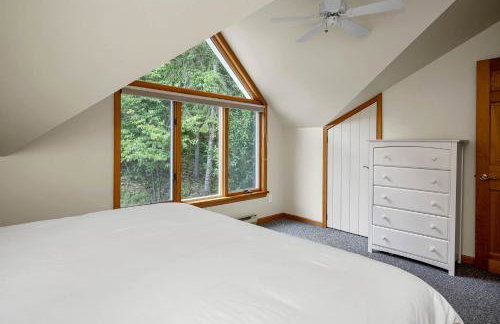 Lake house w/ indr pool and jacuzzi - Foto 21