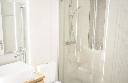 APARTAMENTOS LA FLORA BURGOS todos con aire acondicionado y ascensor - Foto 22