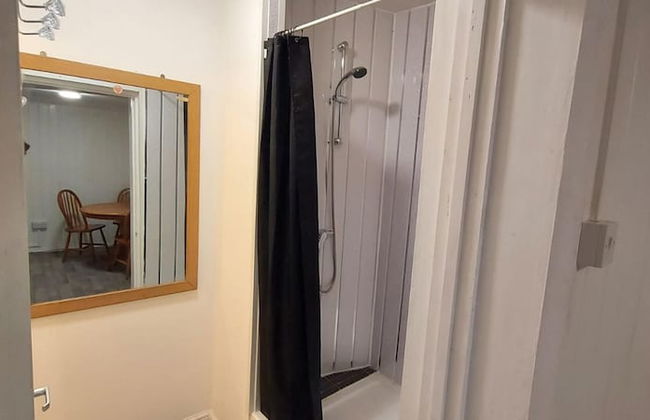 Lovely 3-bed Apartment in Parkgate Rotherham - Photo 4