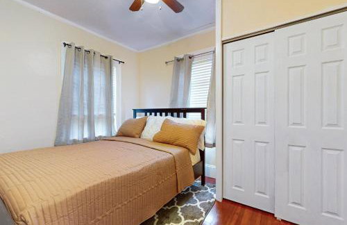 3 Mi to Franklin Park Zoo! Bright Residential Stay - Foto 21