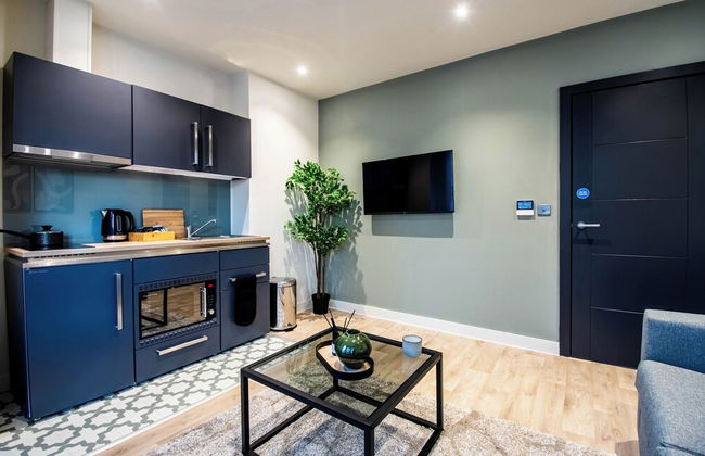 Thetford Hive - Photo 36