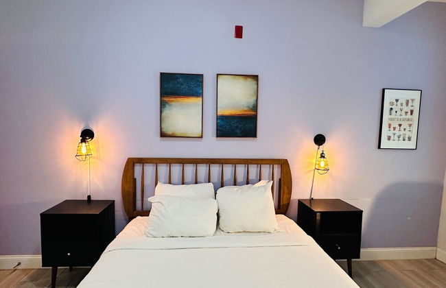 Cherry Suites 2BR Apt w W D Arcade Machine - Foto 43