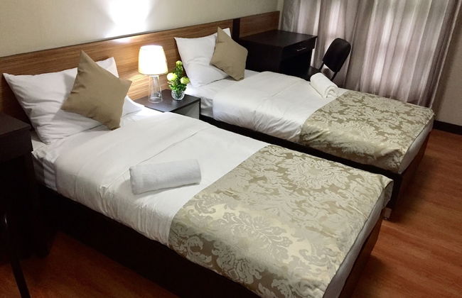 The Studio 87 Residences - Photo 10