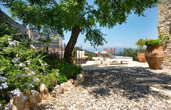 Bee Tree Villa in Corfu - Photo 44