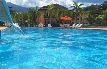 Chalé Orquídeas Club Ubat 6p piscinas - Foto 57