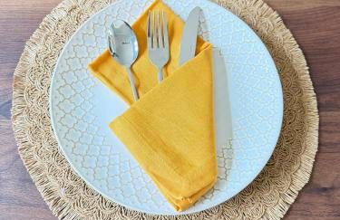 Modern Hilltop Retreat - Foto 30