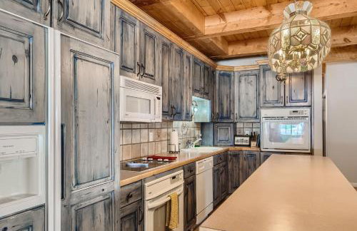 6 Bedroom Cabin by Xquisite Rentals - Foto 18