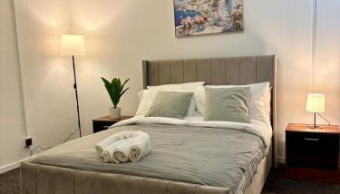 Bright and Spacious 2 Bed Flat Sleeps 5 - Foto 5