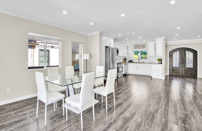 Martha by Avantstay Brand New LA Valley Home - Foto 18