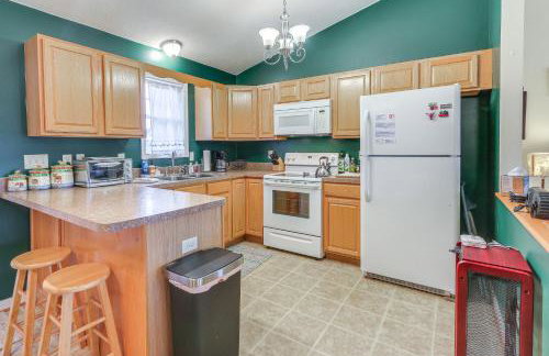 Charming Shenandoah Retreat with Deck! - Foto 11