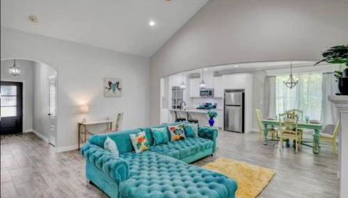 Reduced! Newly Renovated Luxe West Beaumont w Priv - Foto 3