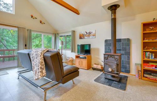 Cozy Hideaway on Key Peninsula with Serene Views! - Foto 5