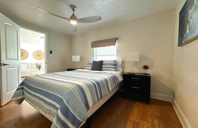 Charming 1940 Waterfront 2br-2ba Condo 2 Bedroom Condo by RedAwning - Foto 6