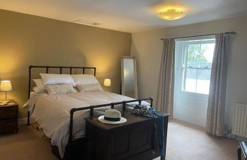 Beautiful listed 3 bedroom cottage with wood burner - Foto 8