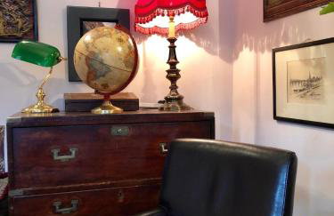 Central Apartment with parking, original art and antiques - Foto 22