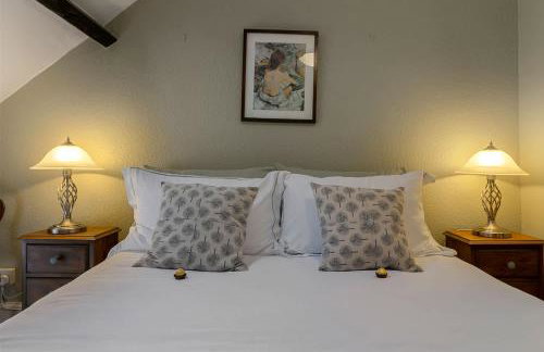 Gallery Lodge Holiday Home - Short Stays UK - Photo 18