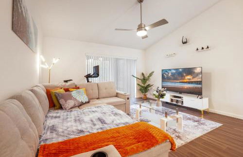 Coastal Vibes & Family Fun-Spacious 3BR, Kidz Zone, Desirable Neighborhood - Photo 6