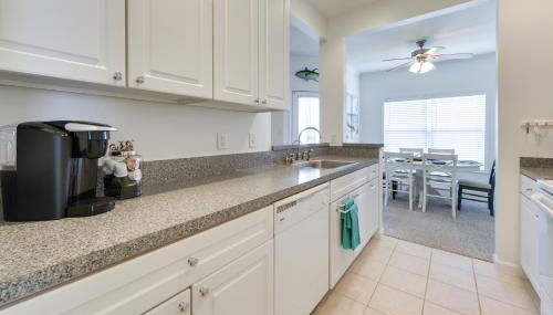 4 Mi to Beaches Luxe Coastal Resort Condo - Foto 5